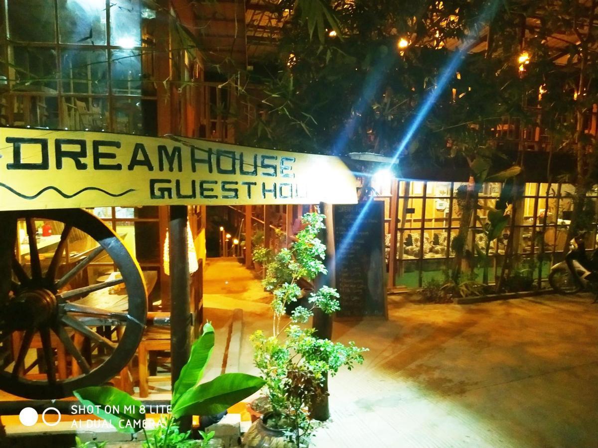 Dream House Guest House & Restaurant Ngwesaung Exterior photo